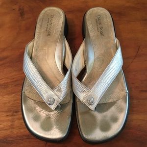 taryn rose flip flops